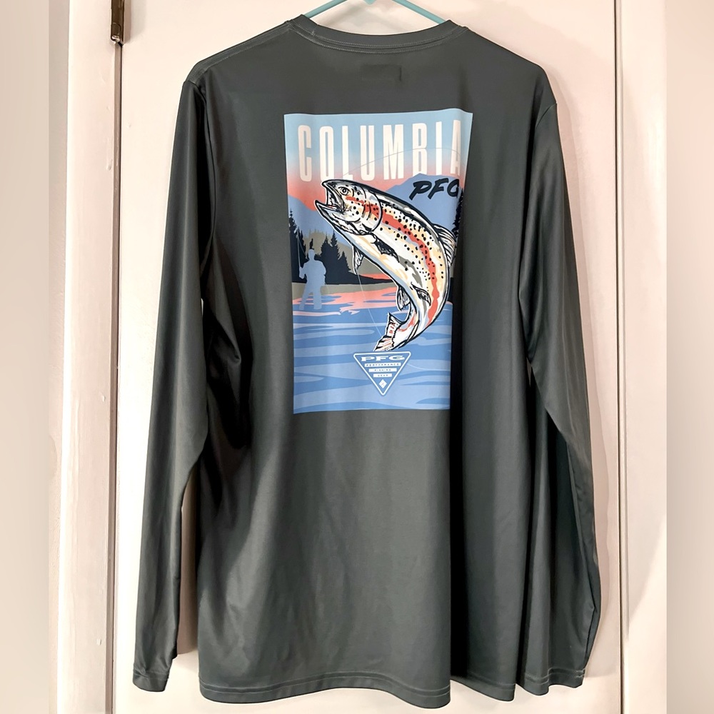 Men’s Columbia long sleeve, activewear shirt size Medium Green Like New